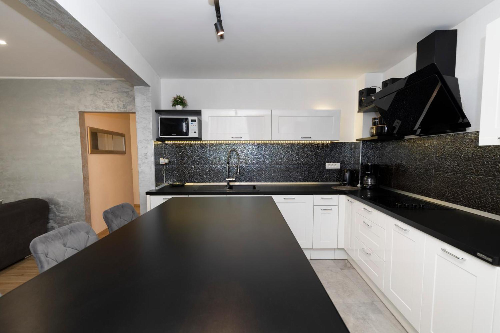Nikky 2Br Apt. In Old Town Centre زادار المظهر الخارجي الصورة