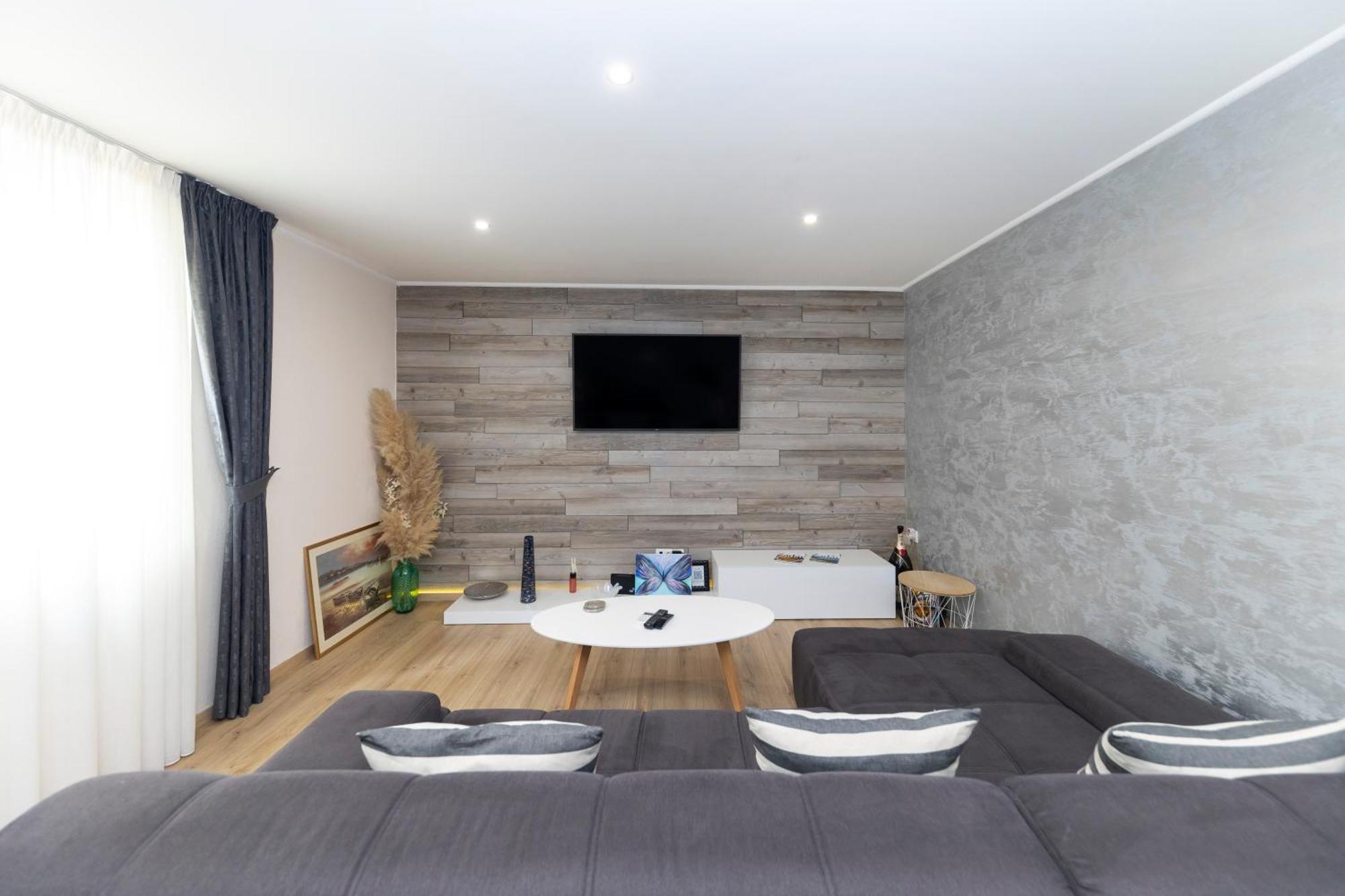 Nikky 2Br Apt. In Old Town Centre زادار المظهر الخارجي الصورة